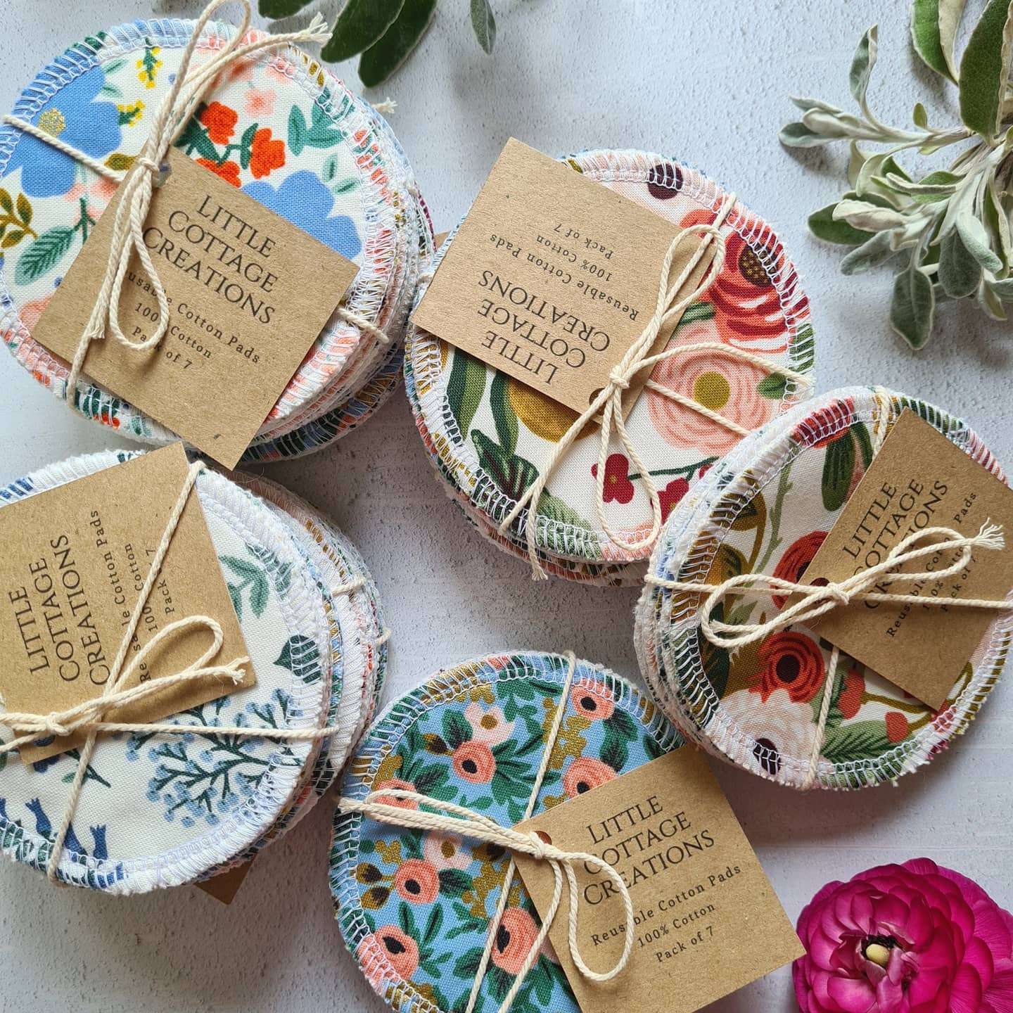 Have you spotted these beauts in the updated gift section of my shop yet?? 😍
These amazing reusable makeup wipes are made by the very talented @little_cottagecreations in the most delicious cotton fabrics.
Each pack contains 7 wipes - one for every day of the week! Happy days! And they can be washed and reused again and again, thus making the planet happy too! 😊🌍❤
The perfect gift for any flower lover, eco warrior or makeup wearer! 👍
#newproduct #newintheshop #handmade #madewithlove #handsewn #reuse #reusable #makeupwipes #pads #flowerpower #florist #independentflorist #heartbeeflowers
